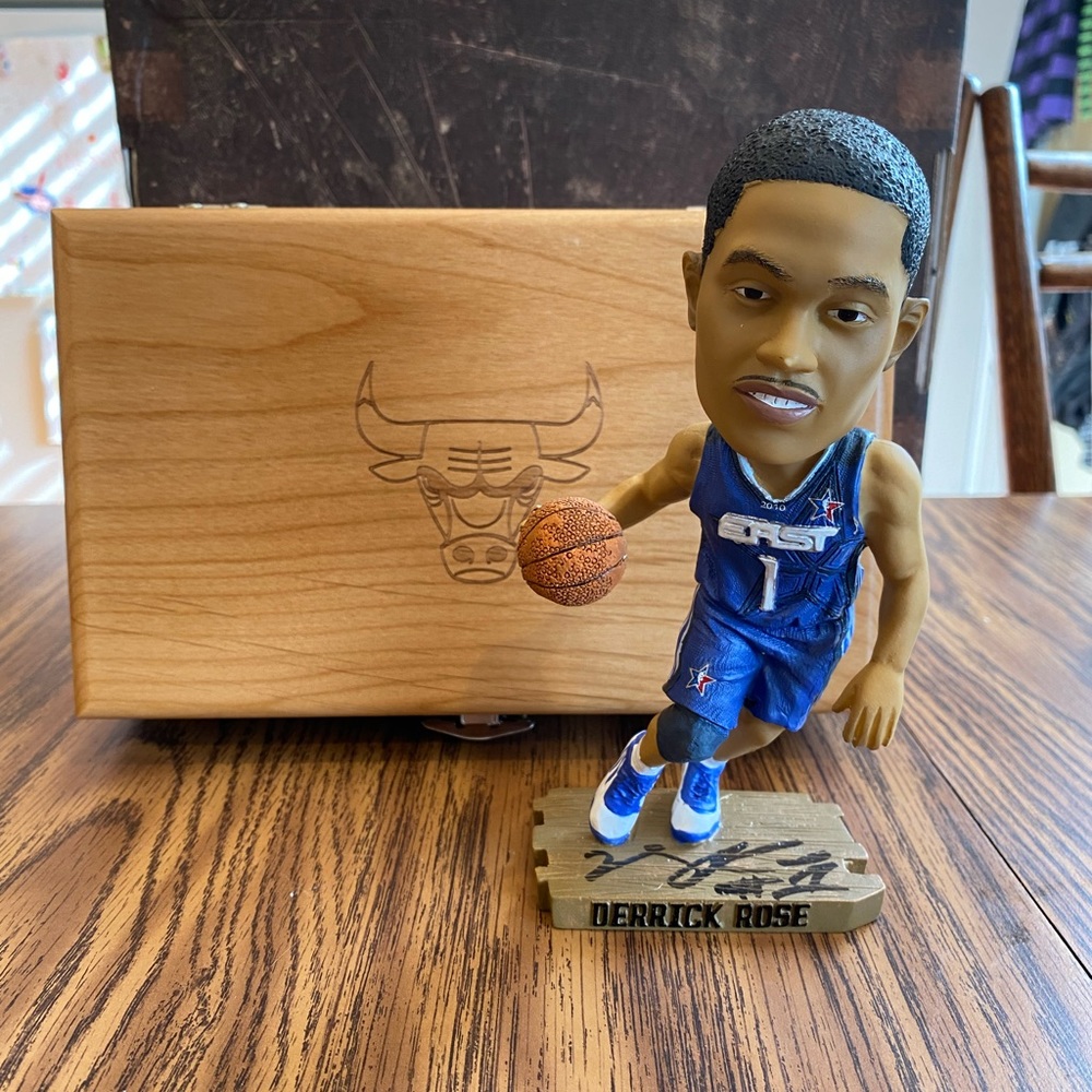 CLOSET CLOSING❗️ Allstar Derrick Rose Chicago Bulls Bobblehead